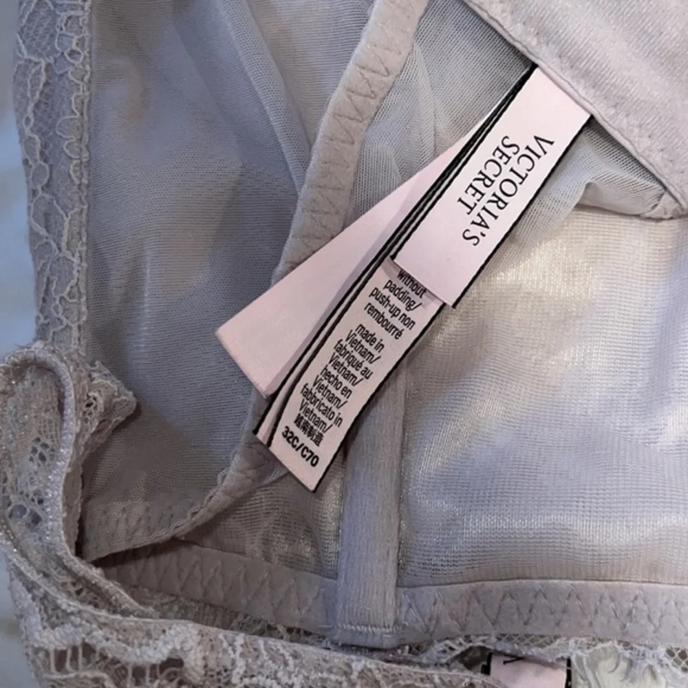 Victoria’s Secret dream Angels sparkle‎ lace bra and panty set